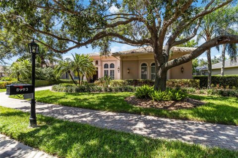 House in Sarasota, Florida 4 bedrooms, 353.96 sq.m. № 1869226 - photo 3