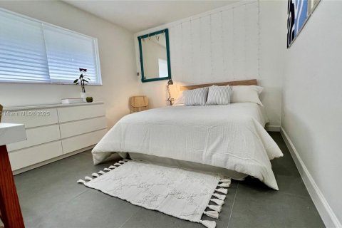 Casa en alquiler en Palmetto Bay, Florida, 4 dormitorios, 248.61 m2 № 1507027 - foto 23