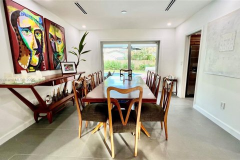 Casa en alquiler en Palmetto Bay, Florida, 4 dormitorios, 248.61 m2 № 1507027 - foto 6