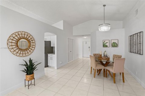 Купить виллу или дом в Холливуд, Флорида 3 спальни, 153.1м2, № 1923226 - фото 3