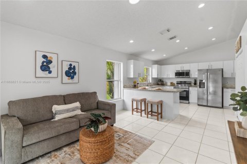 Купить виллу или дом в Холливуд, Флорида 3 спальни, 153.1м2, № 1923226 - фото 13