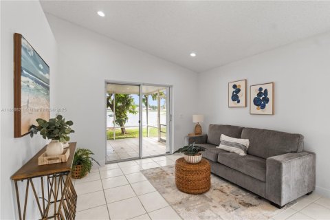 Купить виллу или дом в Холливуд, Флорида 3 спальни, 153.1м2, № 1923226 - фото 12