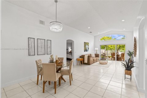 Купить виллу или дом в Холливуд, Флорида 3 спальни, 153.1м2, № 1923226 - фото 8