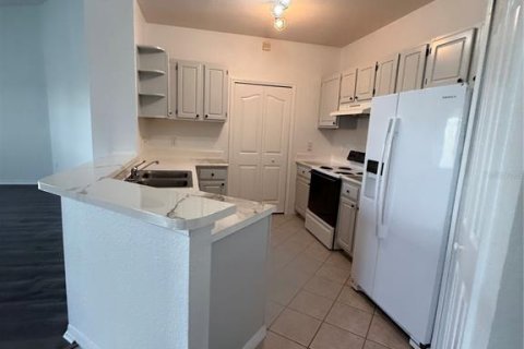 Copropriété à louer à Kissimmee, Floride: 2 chambres, 103.12 m2 № 2419102 - photo 4