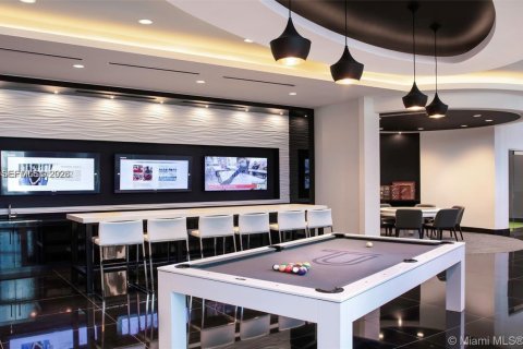 Condo in Miami, Florida, 2 bedrooms  № 1997299 - photo 22