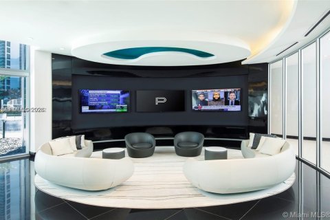 Condo in Miami, Florida, 2 bedrooms  № 1997299 - photo 20