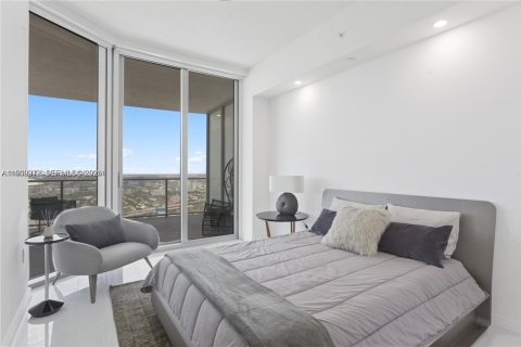 Condo in Miami, Florida, 2 bedrooms  № 1997299 - photo 5