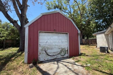 House in Auburndale, Florida 3 bedrooms, 92.34 sq.m. № 2091836 - photo 10