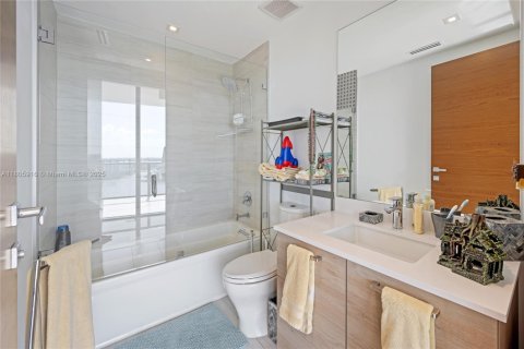 Купить кондоминиум в Авентура, Флорида 7 спален, 584.63м2, № 1865246 - фото 29