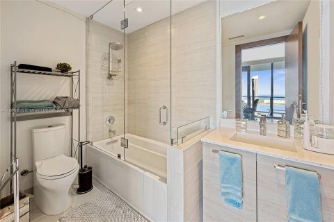 Купить кондоминиум в Авентура, Флорида 7 спален, 584.63м2, № 1865246 - фото 24