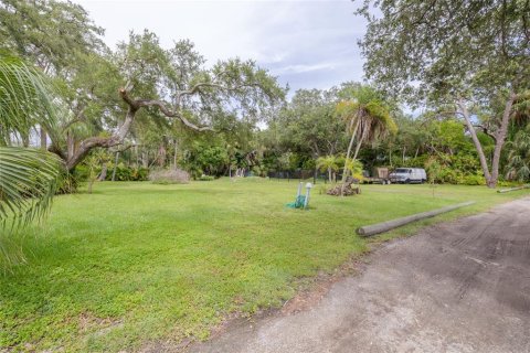 Land in Saint Petersburg, Florida № 1826917 - photo 2