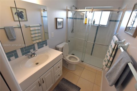 Купить виллу или дом в Уэст-Палм-Бич, Флорида 1 спальня, 61.5м2, № 2023481 - фото 15