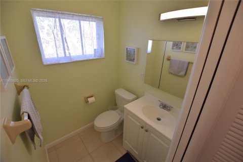 Купить виллу или дом в Уэст-Палм-Бич, Флорида 1 спальня, 61.5м2, № 2023481 - фото 11