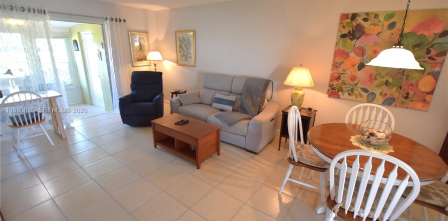 Дом в Уэст-Палм-Бич, Флорида 1 спальня, 61.5м2 № 2023481