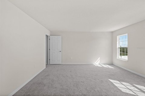 Townhouse in Davenport, Florida 4 bedrooms, 155.15 sq.m. № 1508654 - photo 14