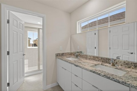Townhouse in Davenport, Florida 4 bedrooms, 155.15 sq.m. № 1508654 - photo 16