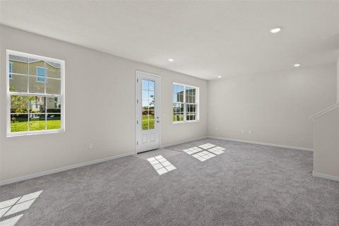 Townhouse in Davenport, Florida 4 bedrooms, 155.15 sq.m. № 1508654 - photo 3