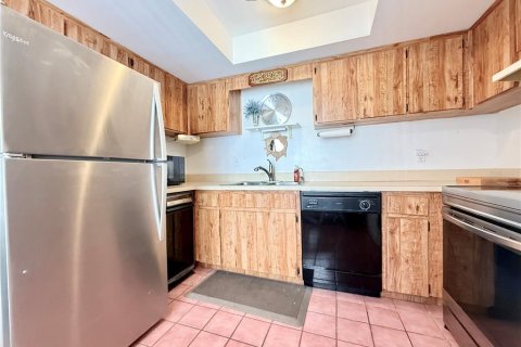 Condo in Seminole, Florida, 2 bedrooms  № 1602086 - photo 9