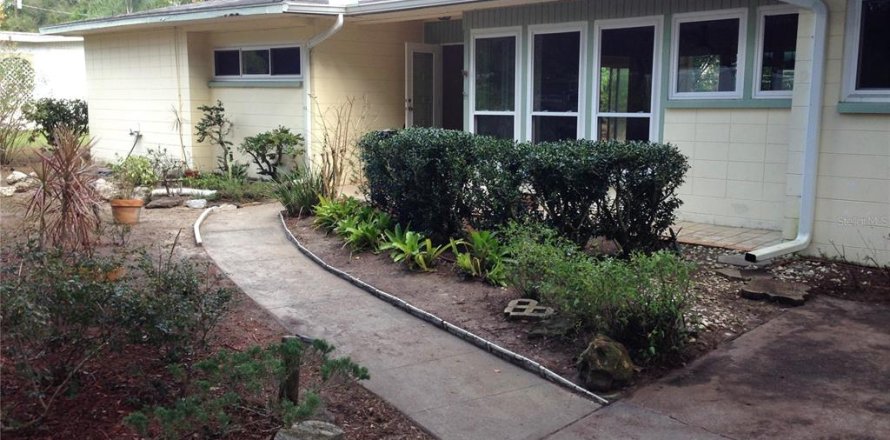Casa en Temple Terrace, Florida 3 dormitorios, 184.23 m2 № 1910945