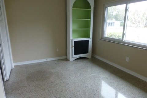 House in Temple Terrace, Florida 3 bedrooms, 184.23 sq.m. № 1910945 - photo 16