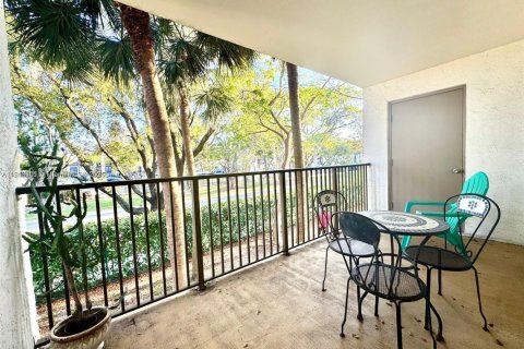 Condominio en alquiler en Hollywood, Florida, 1 dormitorio, 78.13 m2 № 1974819 - foto 16