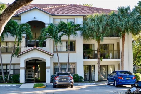 Condominio en Hollywood, Florida, 1 dormitorio  № 1974819