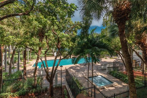 Condominio en alquiler en Hollywood, Florida, 1 dormitorio, 78.13 m2 № 1974819 - foto 23