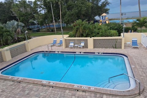 Condo in Ruskin, Florida, 1 bedroom  № 2195112 - photo 27