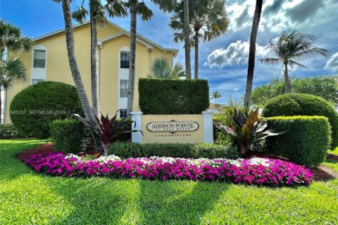 Кондоминиум с 1 спальней в Бока-Ратон, Флорида № 2001498