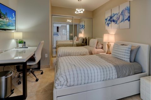 Condominio en alquiler en Hallandale Beach, Florida, 3 dormitorios, 161 m2 № 1937852 - foto 20