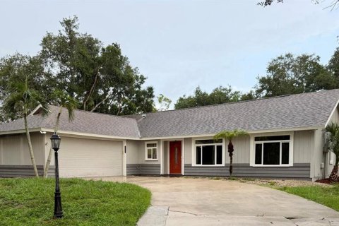 House in Sarasota, Florida 3 bedrooms, 149.94 sq.m. № 2237750