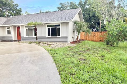 Villa ou maison à vendre à Sarasota, Floride: 3 chambres, 149.94 m2 № 2237750 - photo 3