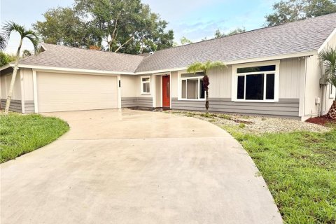 Villa ou maison à vendre à Sarasota, Floride: 3 chambres, 149.94 m2 № 2237750 - photo 2
