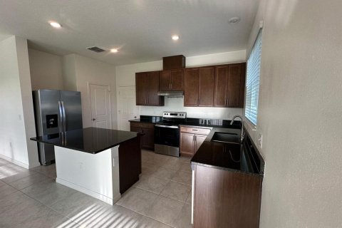 Casa en venta en Clermont, Florida, 4 dormitorios, 182.55 m2 № 1626607 - foto 4