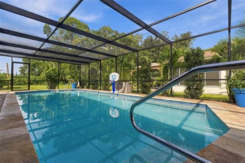 House in New Port Richey, Florida 3 bedrooms, 143.16 sq.m. № 2393443 - photo 25
