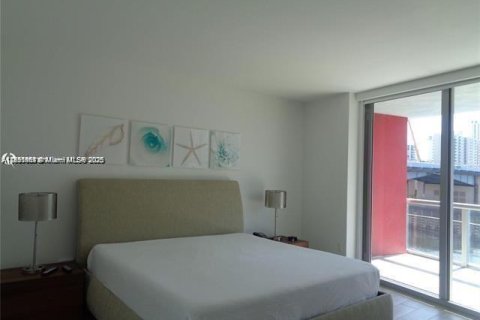 Condo in Hallandale Beach, Florida, 3 bedrooms  № 1961917 - photo 5