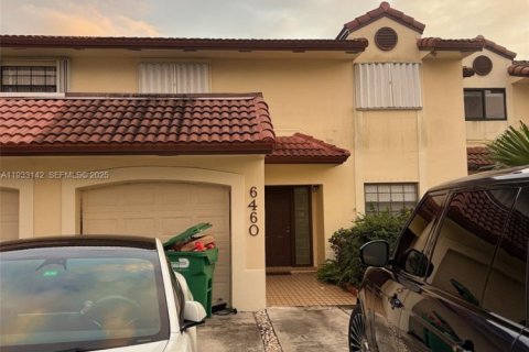 Adosado en alquiler en Hialeah, Florida, 4 dormitorios, 159.79 m2 № 1992230 - foto 4
