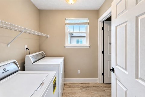 House in Orlando, Florida 4 bedrooms, 296.27 sq.m. № 2398424 - photo 29