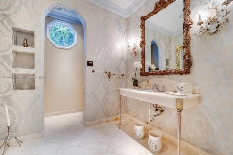 Снять в аренду виллу или дом в Майами-Бич, Флорида 10 спален, 1017.93м2, № 2050657 - фото 22