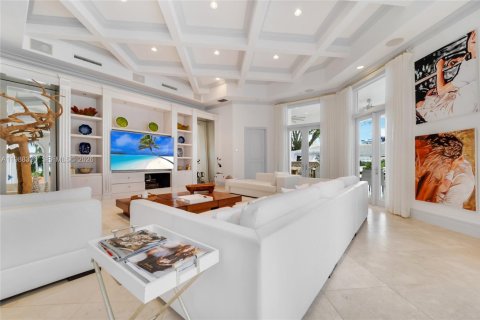 Снять в аренду виллу или дом в Майами-Бич, Флорида 10 спален, 1017.93м2, № 2050657 - фото 13