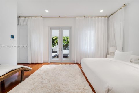 Снять в аренду виллу или дом в Майами-Бич, Флорида 10 спален, 1017.93м2, № 2050657 - фото 29