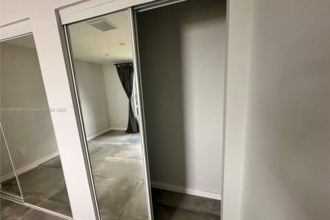 Villa ou maison à louer à Miami, Floride: 3 chambres, 120.77 m2 № 1944369 - photo 23