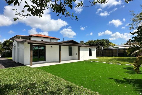 Villa ou maison à louer à Miami, Floride: 3 chambres, 120.77 m2 № 1944369 - photo 26