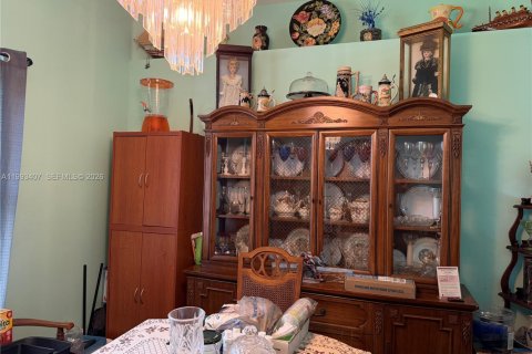 Купить виллу или дом в Уэст-Палм-Бич, Флорида 4 спальни, 204.38м2, № 2057115 - фото 5