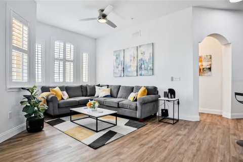 Condo in Davenport, Florida, 3 bedrooms  № 2102939 - photo 27