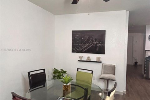 Купить таунхаус в Хомстед, Флорида 3 спальни, 146.79м2, № 2032898 - фото 6