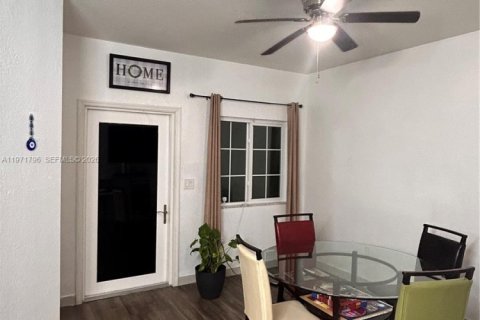 Купить таунхаус в Хомстед, Флорида 3 спальни, 146.79м2, № 2032898 - фото 5