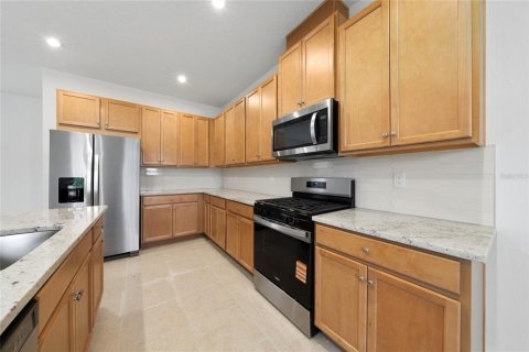 Townhouse in Kissimmee, Florida 3 bedrooms, 151.24 sq.m. № 2198275 - photo 7