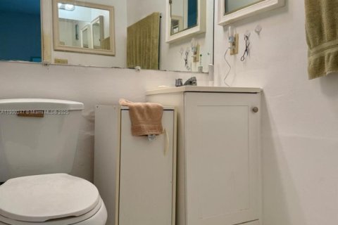 Купить кондоминиум в Бока-Ратон, Флорида 1 спальня, 66.89м2, № 1953684 - фото 17