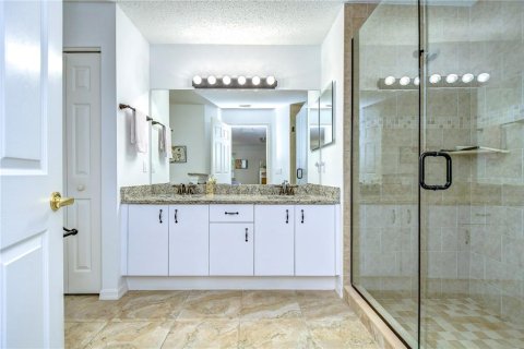 House in Trinity, Florida 2 bedrooms, 155.52 sq.m. № 1749481 - photo 14